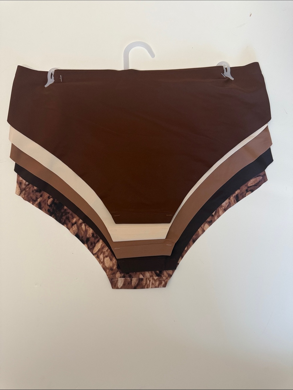 DANSKIN NO SHOW PANTIES SZ M NEW!! - Picture 5 of 5